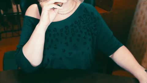 Snapshot of charlottextasty chatting on December 2024 08:55:01 PM CharlotteXTasty online show from December 2024 08:55:01 PM