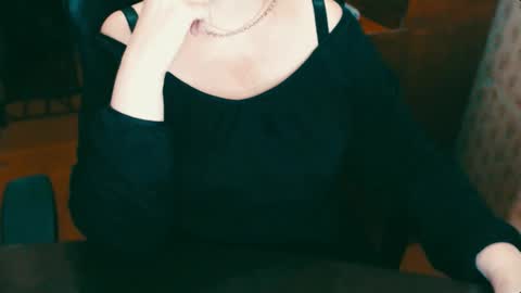 Snapshot of charlottextasty chatting on December 2024 05:48:01 PM CharlotteXTasty online show from December 2024 05:48:01 PM