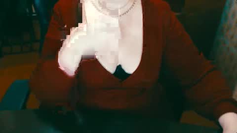 Snapshot of charlottextasty chatting on December 2024 05:43:02 PM CharlotteXTasty online show from December 2024 05:43:02 PM