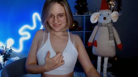 Michelle  online show from December 2024 06:35:01 AM