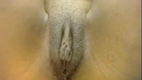 Snapshot of charming_coco chatting on November 2025 06:11:02 AM Coco online show from November 2025 06:11:02 AM