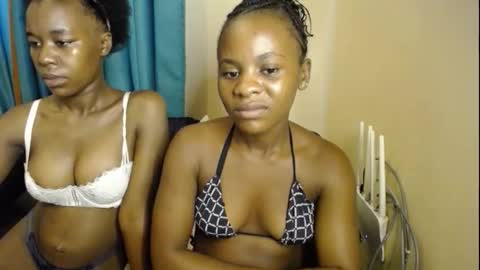 Snapshot of charming_coco chatting on February 2026 07:29:01 AM Coco online show from February 2026 07:29:01 AM