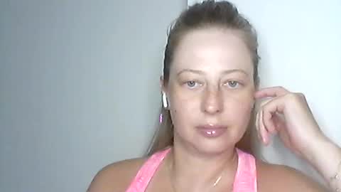 Snapshot of charmingmila chatting on July 2026 07:27:01 PM CharmingMila online show from July 2026 07:27:01 PM