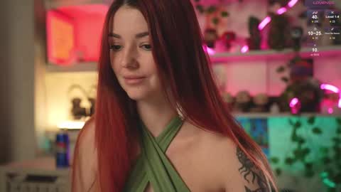 Snapshot of charmings_054 chatting on February 2025 05:22:02 PM Belle and Miley online show from February 2025 05:22:02 PM