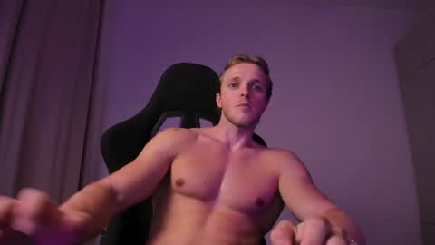 Chase Reed online show from July 2026 09:30:01 PM