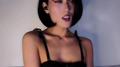 JASMINE   usually going live about 2 am UTC  online show from May 2026 03:47:02 AM