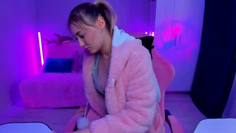 Betty online show from May 2026 04:07:02 AM