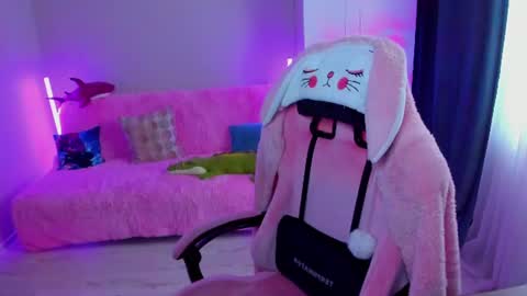 Betty online show from July 2026 04:56:01 AM