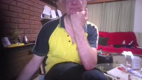 We Chat online show from January 2025 09:27:01 AM