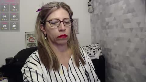 CHAYLA VICTORIA RUIZ  online show from September 2025 08:42:02 PM