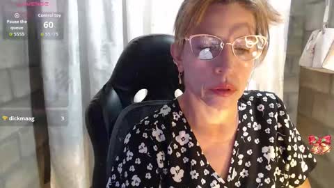 CHAYLA VICTORIA RUIZ  online show from February 2026 10:11:02 PM