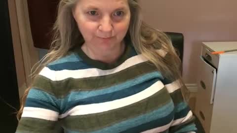 chealsiek online show from September 2025 05:01:02 PM