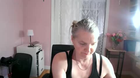 Snapshot of chealsiek chatting on May 2026 03:08:02 PM chealsiek online show from May 2026 03:08:02 PM
