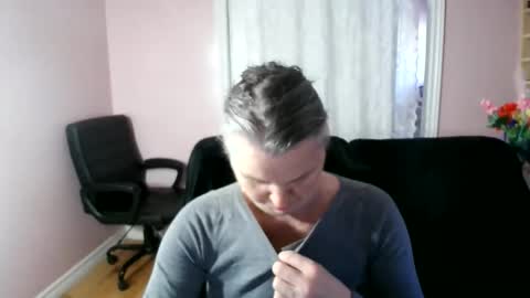 Snapshot of chealsiek chatting on May 2026 03:39:01 PM chealsiek online show from May 2026 03:39:01 PM