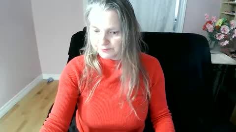 Snapshot of chealsiek chatting on May 2026 02:25:01 PM chealsiek online show from May 2026 02:25:01 PM