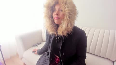 Regina Phalange online show from February 2025 07:25:02 PM