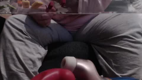 Cheekymiia online show from December 2024 06:09:01 PM