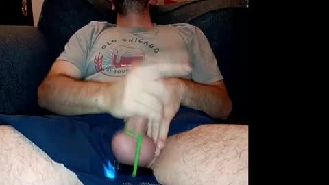 Snapshot of chellentrav chatting on December 2024 05:25:01 AM chellentrav online show from December 2024 05:25:01 AM