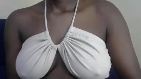 Snapshot of chelley4 chatting on November 2025 10:10:01 PM chelley online show from November 2025 10:10:01 PM