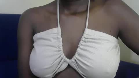 Snapshot of chelley4 chatting on November 2025 08:41:01 PM chelley online show from November 2025 08:41:01 PM