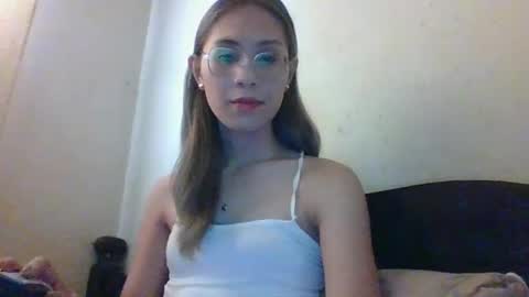 Snapshot of chelly4u69 chatting on February 2025 03:44:02 AM chelly4u69 online show from February 2025 03:44:02 AM