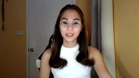 Snapshot of chelly4u69 chatting on February 2026 05:17:02 AM chelly4u69 online show from February 2026 05:17:02 AM