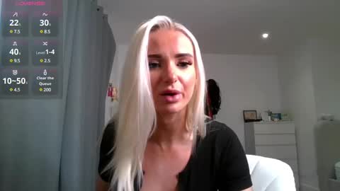 Snapshot of chelseablondeuk chatting on December 2024 01:47:02 AM ChelseaBlonde online show from December 2024 01:47:02 AM