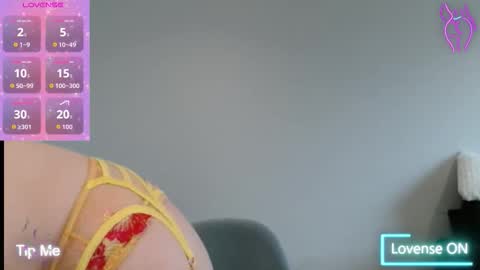 Snapshot of chelseablondeuk chatting on October 2025 12:49:02 PM ChelseaBlonde online show from October 2025 12:49:02 PM