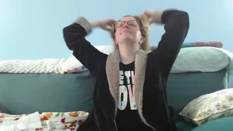 Snapshot of chelseasentra1 chatting on February 2025 05:42:01 PM Chelsea online show from February 2025 05:42:01 PM