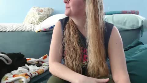 Snapshot of chelseasentra1 chatting on February 2025 04:35:02 PM Chelsea online show from February 2025 04:35:02 PM