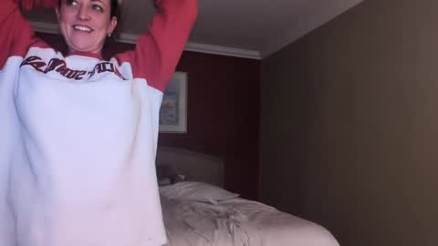 Snapshot of chelseelynn chatting on January 2025 10:51:02 AM chelsee lynn online show from January 2025 10:51:02 AM