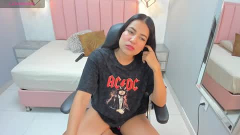 Camila  online show from June 2026 04:26:02 AM