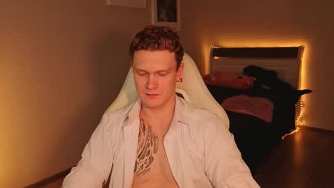 LUCASRYANPVT IS OPEN online show from November 2025 02:54:01 PM