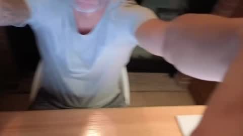 Snapshot of chenanoval chatting on November 2025 02:33:01 PM chenanoval online show from November 2025 02:33:01 PM