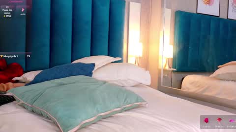 Snapshot of cheneelllorens chatting on February 2025 02:04:02 AM online show from February 2025 02:04:02 AM