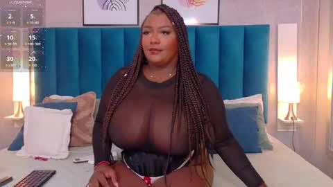 Snapshot of cheneelllorens chatting on October 2025 08:00:02 PM online show from October 2025 08:00:02 PM