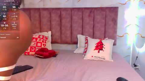 Snapshot of cheneelllorens chatting on December 2025 07:43:01 PM online show from December 2025 07:43:01 PM