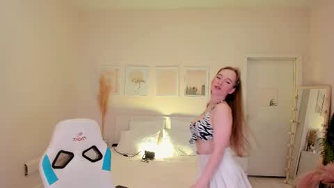 Snapshot of cheril_ladyy chatting on July 2026 01:36:02 PM Cheril follow me online show from July 2026 01:36:02 PM