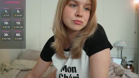 Snapshot of cheriri chatting on February 2026 11:59:01 AM Ri online show from February 2026 11:59:01 AM