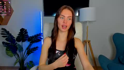 Cherry  Kiss online show from October 2025 07:34:01 PM