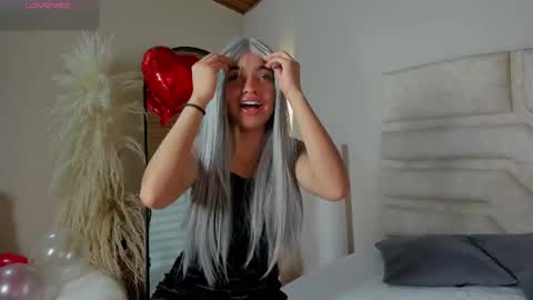 cherry_bunnyx online show from February 2026 04:53:01 AM