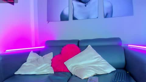 cherry_gate online show from December 2025 08:42:02 AM