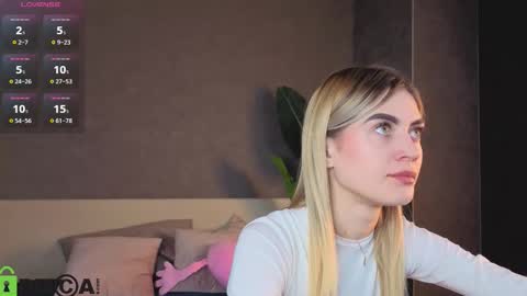 cherry_pr1ce online show from September 2025 12:23:02 AM