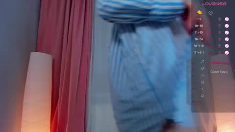 Snapshot of cherry_roxy chatting on February 2025 11:43:02 PM Roxy online show from February 2025 11:43:02 PM