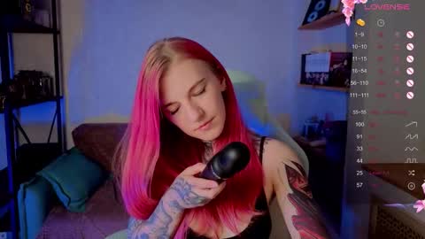 Snapshot of cherry_roxy chatting on September 2025 09:26:02 PM Roxy online show from September 2025 09:26:02 PM