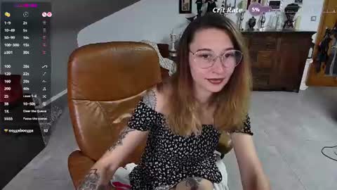 Snapshot of cherryangle chatting on July 2026 01:59:02 PM Leonie online show from July 2026 01:59:02 PM