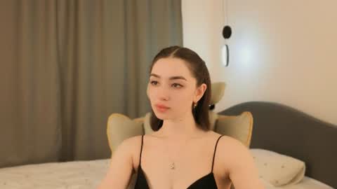 Snapshot of cherrylatte_ chatting on June 2026 07:22:02 PM Kate3 online show from June 2026 07:22:02 PM