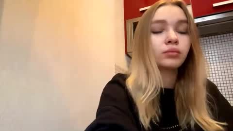 Snapshot of cherryleija chatting on February 2026 07:12:01 AM Lei online show from February 2026 07:12:01 AM