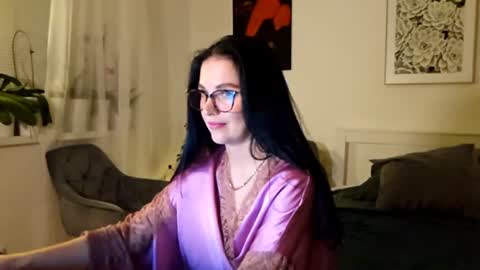 Kira online show from June 2026 08:41:01 PM