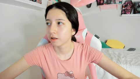 Snapshot of cherrymafer666 chatting on January 2025 07:19:02 AM cherrycute666 online show from January 2025 07:19:02 AM